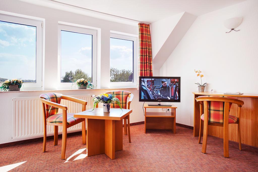 Hotel Hus Achtern Diek Hamburg-Harburg Rum bild
